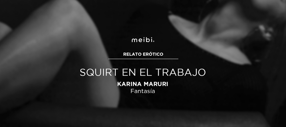 una chica se masturba en el trabajo