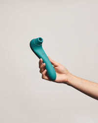 LUA | dildo vibrador y succionador de clítoris