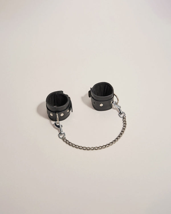 bdsm-fetiche-kit-piel-meibi