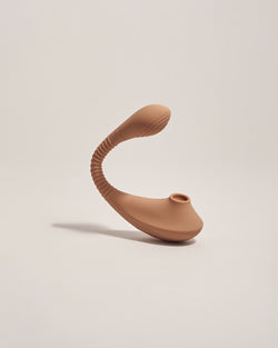 succionador-clitoris-dildo-vulva